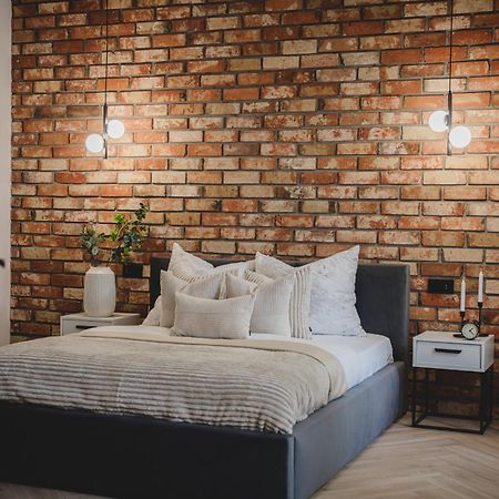 Apartament Przy Szosie Chelminskiej Torun Luaran gambar